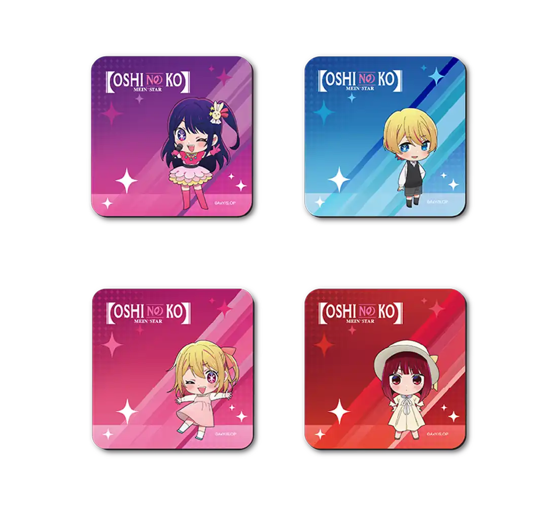 4-Panel ‘Oshi no Ko’ Untersetzer-Set mit bunten Cartoon-Charakteren und lebendigen Hintergründen.