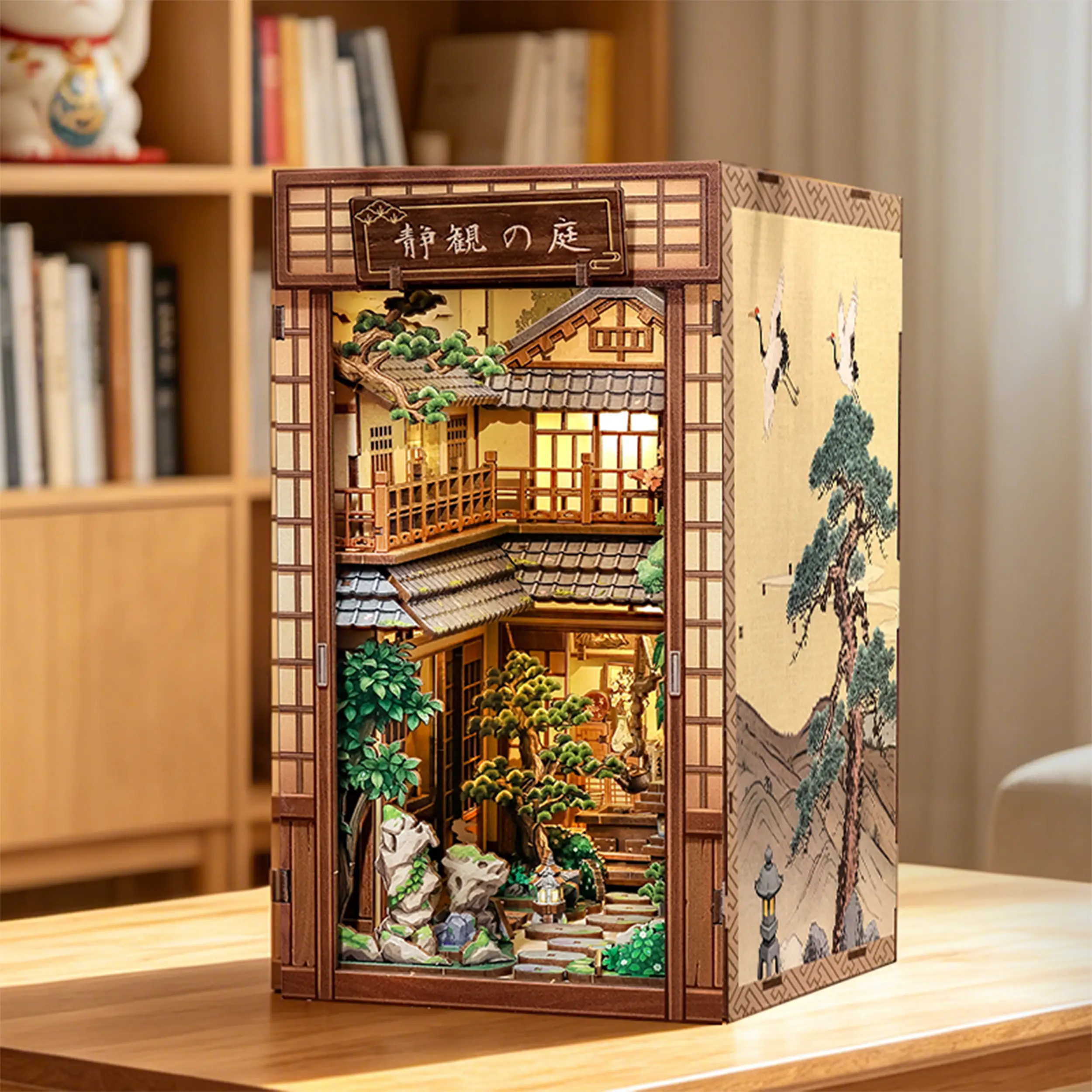 CuteBee - Book Nook - Serene Courtyard