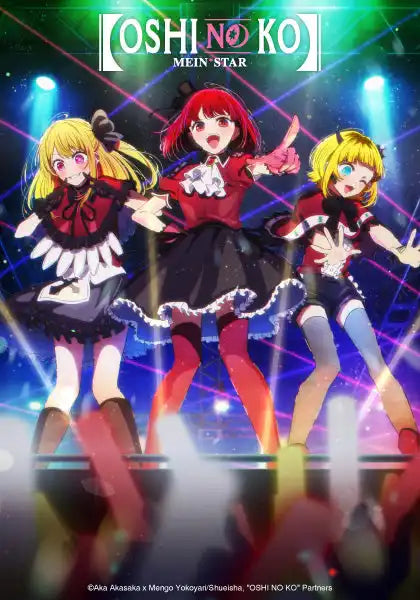 Schwarzes und rotes Schuluniformkleid mit weißen Akzenten, kniehohen Socken und einer Fliege.